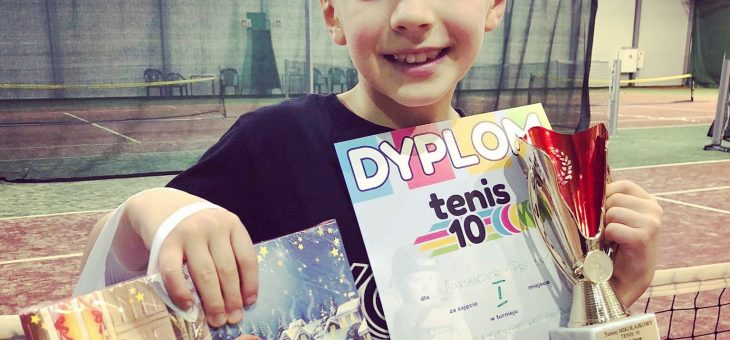W Rzeszowie rośnie nowy Wojciech Fibak? Ośmioletni Olek Preisner zdobywa medale i nie daje szans rywalom